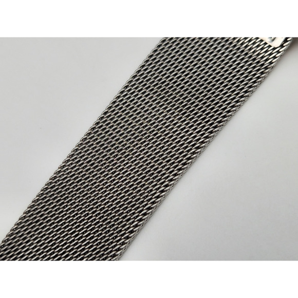 Vintage Authentic SKAGEN SWISS 7 Jewels 3ATM Date Indicator Quartz Wristwatch - Picture 11 of 12